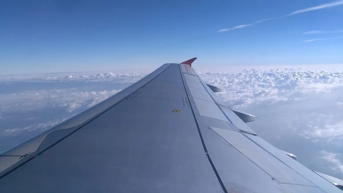 Pasajes baratos en avión: 10 consejos de agencia para pagar menos desde Chile